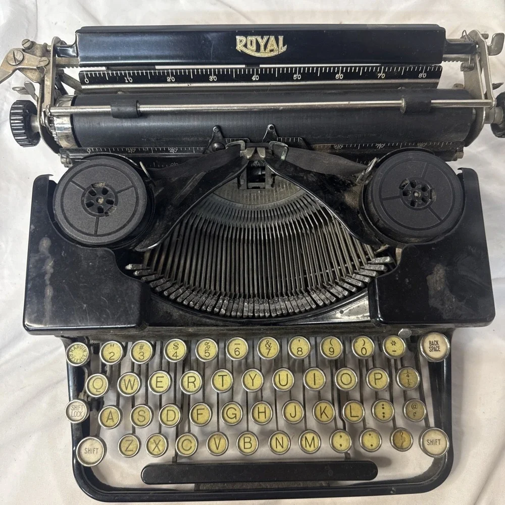 Vintage Royal 10? Standard Manual Typewriter Glass Keys Office Writer 20's 30's
